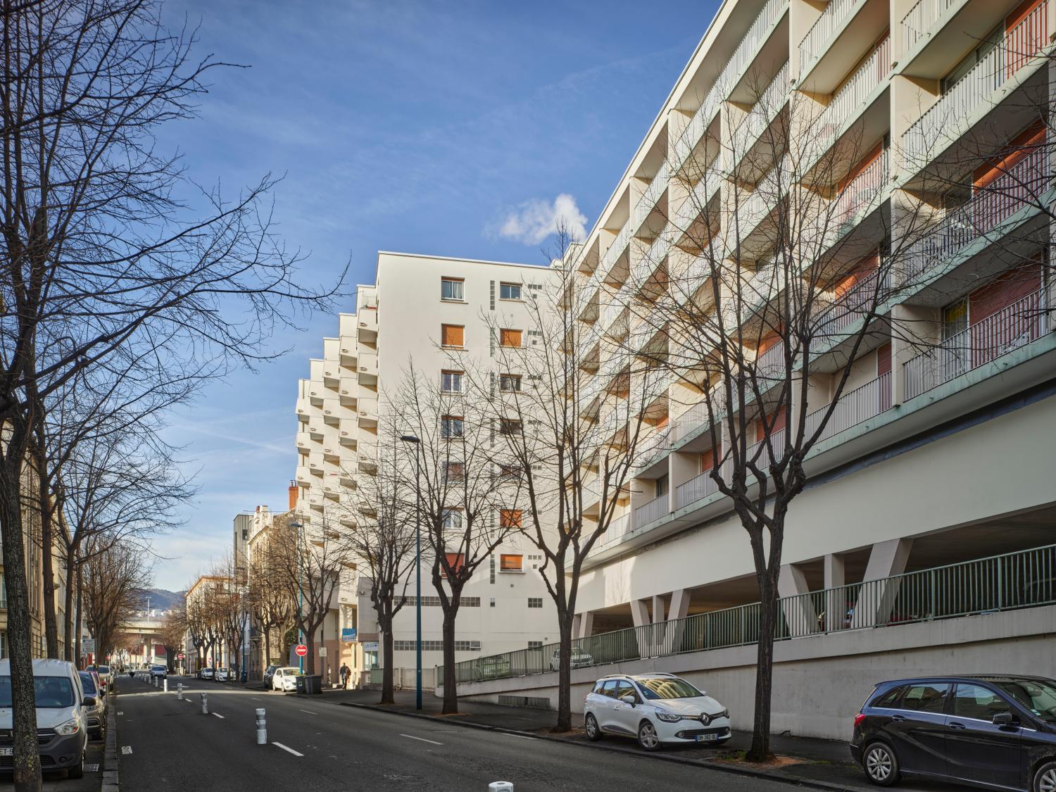 Entrepôts de la fabrique de parpaings Paul Verdier, actuellement immeuble, résidence Hélios