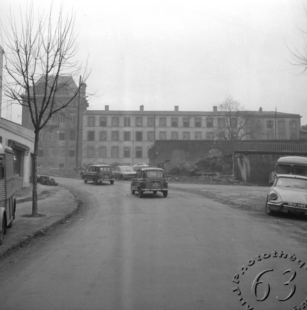 Collège des jésuites de Clermont dit collège royal ou Grand collège ; institut national ; école centrale ; lycée ; collège royal ; lycée impérial ; lycée de garçons dit lycée Blaise-Pascal ; centre culturel Blaise-Pascal et conservatoire Emmanuel-Chabrier