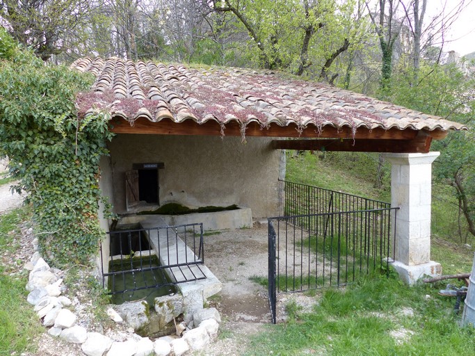 Fontaine, lavoir et abreuvoir du Terron