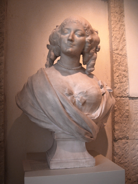 Buste : Madame de Sévigné