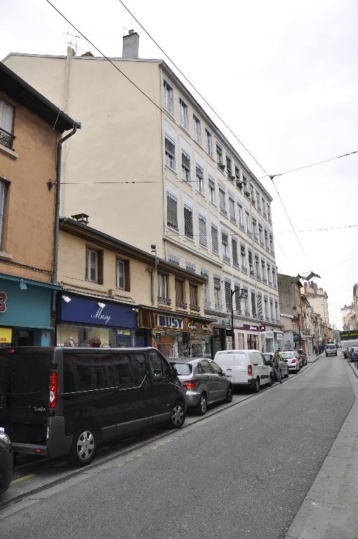 Immeuble-atelier, actuellement immeuble à logements