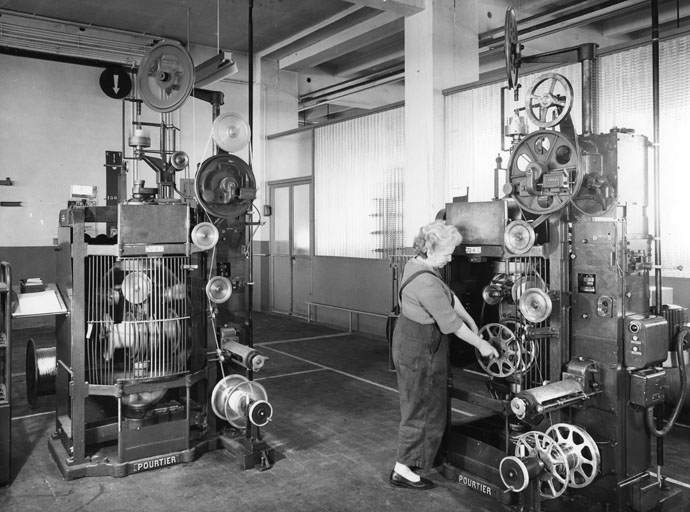 Câblerie dite Compagnie Générale des Câbles de Lyon puis Les câbles de Lyon, manufacture de fils et câbles électriques de la CGE puis Alcatel-Câbles actuellement Nexans