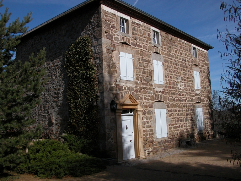 Présentation de la commune d'Essertines-en-Châtelneuf