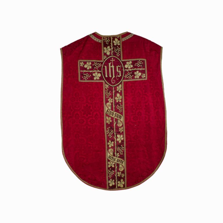 chasuble : ornement rouge