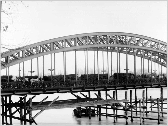 Pont routier de la Boucle, puis pont routier Winston-Churchill (détruit)