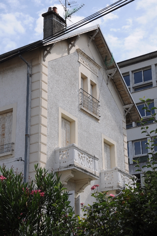 Maison, dite villa Dolorès, puis villa Ginette, puis villa Henrietta, actuellement immeuble, villa Henrietta