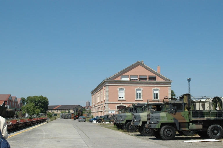 Arsenal de la Mouche puis parc d'artillerie dit l'ERM l'Etablissement Régional du Matériel actuellement Caserne de la Mouche et 7eme RMAT Sabatier (Régiment de Matériel de Lyon)