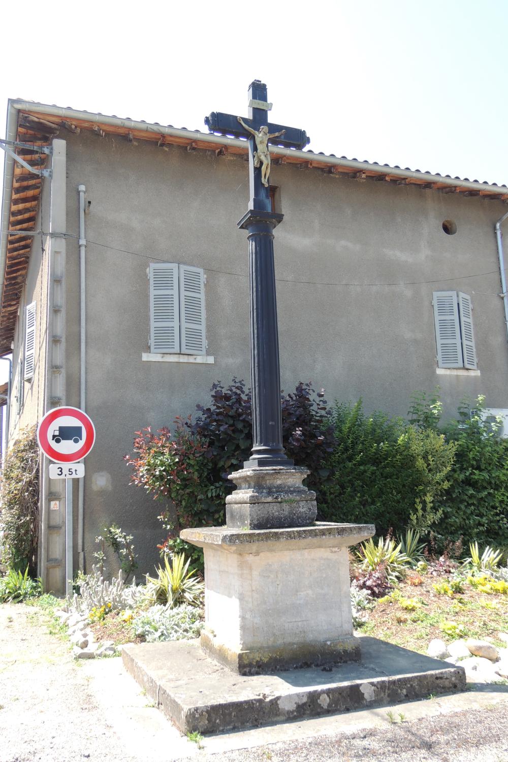 Croix de chemin : croix du Moine