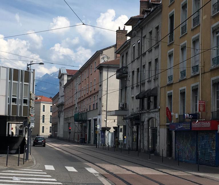 Collège de jésuites, dit Royal-Dauphin, puis école centrale, lycée, collège royal, lycée de garçons puis lycée de jeunes filles, actuellement cité scolaire Stendhal
