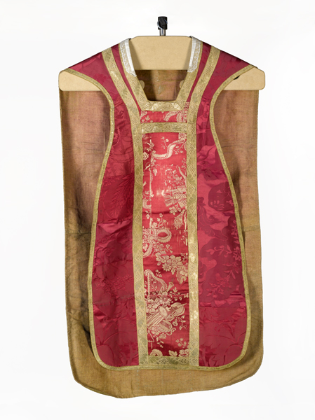 ornement rouge n°1 : chasuble