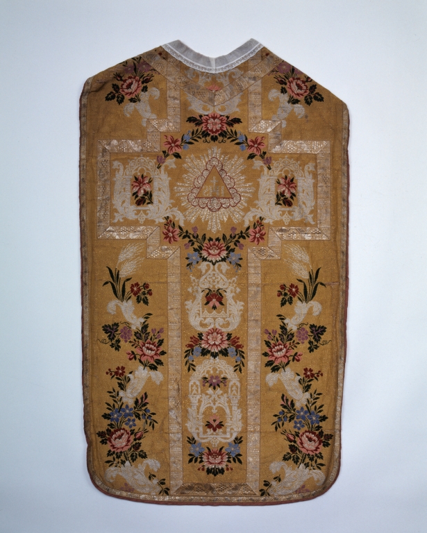 Chasuble, vue d'ensemble.