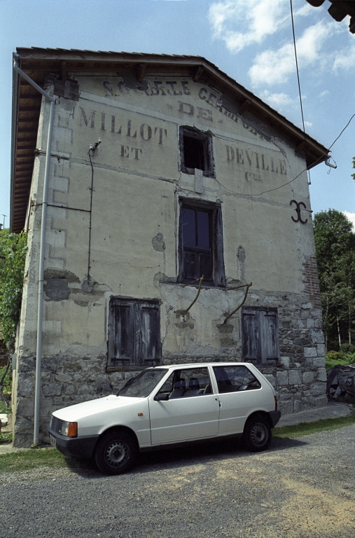 Moulin à pierre, puis usine de taille de marbre et de granit, dit Moulin d'Anzon