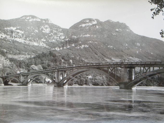 Pont routier de Lucey