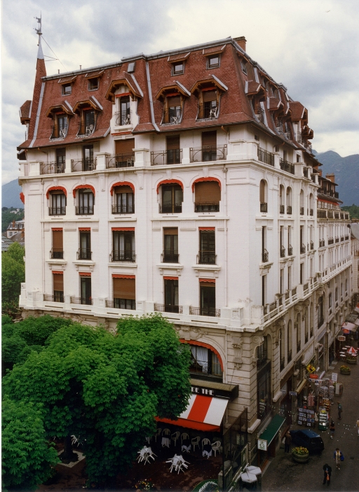 Hôtel de voyageurs, Hôtel de l'Astoria et de l'Arc Romain puis Hôtel Astoria