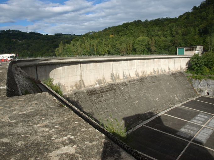 Barrage et centrale hydroélectrique de Génissiat