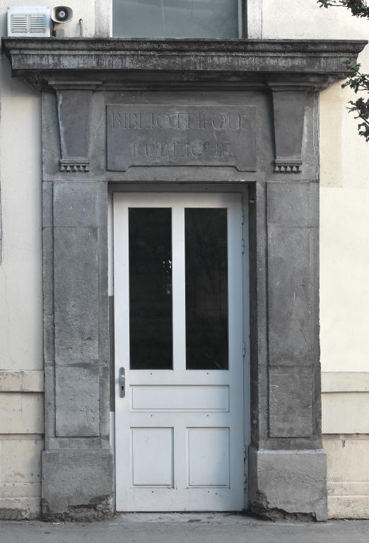 Collège de jésuites, dit Royal-Dauphin, puis école centrale, lycée, collège royal, lycée de garçons puis lycée de jeunes filles, actuellement cité scolaire Stendhal