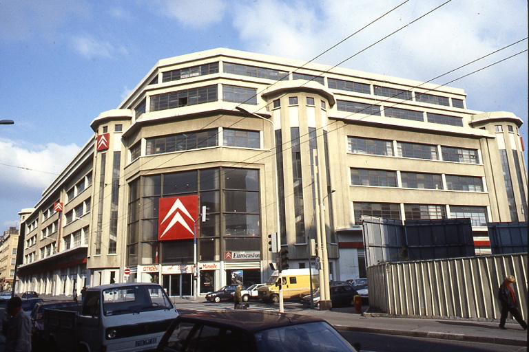 Vitriolerie Estienne et Jalabert puis garage de réparation automobile dite succursale Citroën, garage Citroën, actuellement bureaux de diverses sociétés, INSEEC école de commerce privée