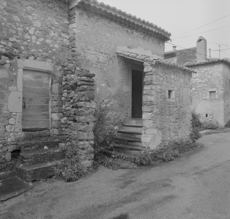 Les maisons et les fermes de la commune de Réauville