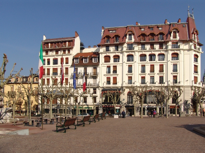 Place, dite Square du Temple de Diane