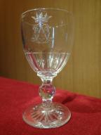 Verre à porto au chiffre de Louis d'Orléans duc de Nemours