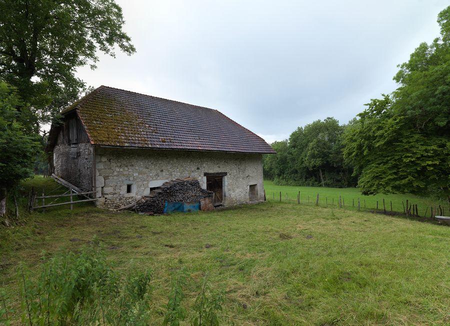 Grange-étable du domaine de Châteaupair