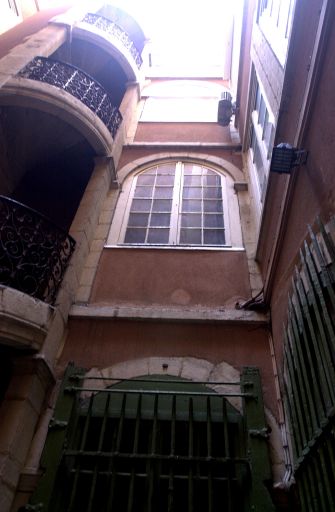 Immeuble à l'enseigne Saint-Benoît