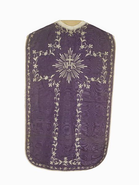 chasuble, voile de calice : ornement réversible : ornement jaune, ornement violet