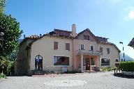 Mairie-école de garçons, puis maison d’enfants Clairfleurie, puis internat "les Papillons blancs" de l'APEI d'Aix-les-Bains