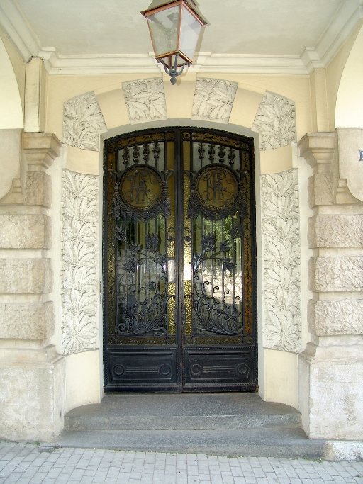 Hôtel de voyageurs, Hôtel Excelsior, actuellement immeuble, dit Résidence Beauregard