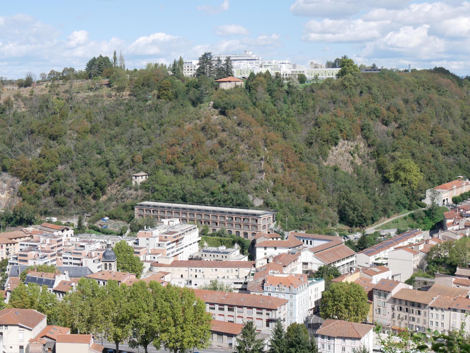 Etendage BUISSON puis usine TEYTU encollage et séchage de laine cardée actuellement réhabilitée en logements HLM