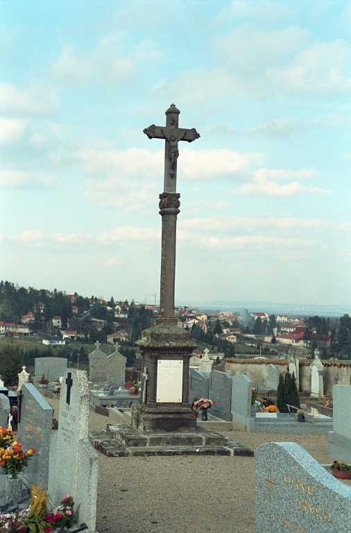 Les croix monumentales du canton de Boën et de la commune de Sail-sous-Couzan