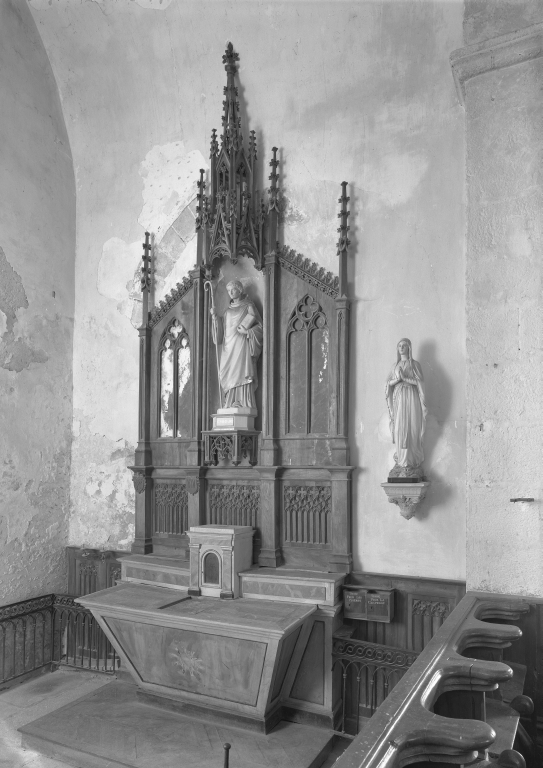 Ensemble de l'autel de saint Porchaire : autel, gradin, tabernacle, retable architecturé à niche