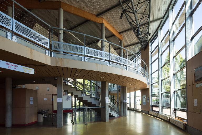 Lycée d'enseignement général et technologique Robert-Doisneau