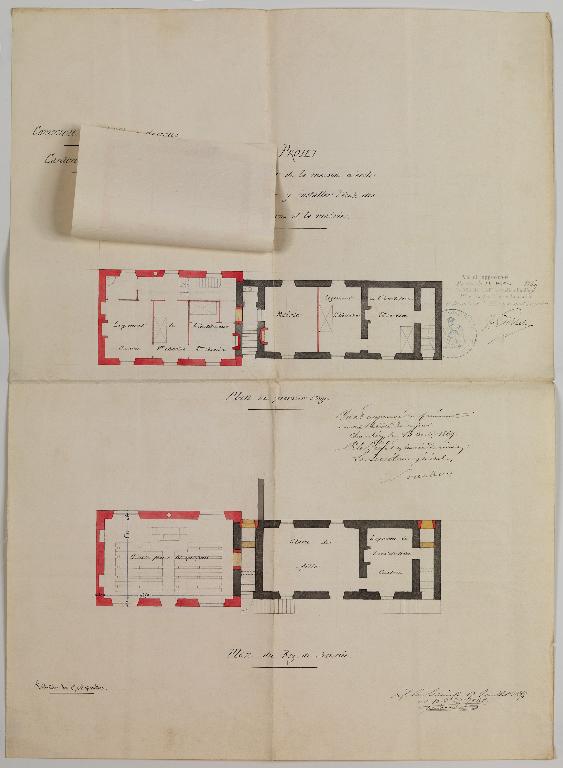 École de filles et mairie, puis école de filles et de garçons et mairie, puis école de filles et enfantine, actuellement mairie et logement