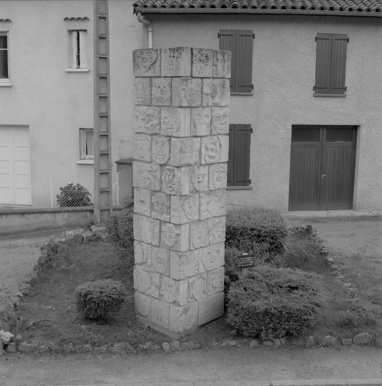 Ensemble des sculptures contemporaines de Sail-sous-Couzan