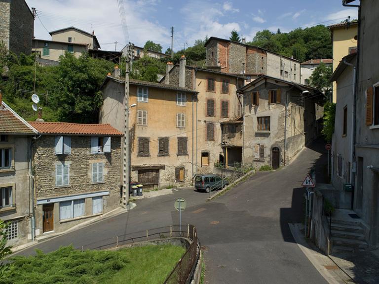 Maisons sur double pente, rue des Papeteries et petite rue Saint-Roch.