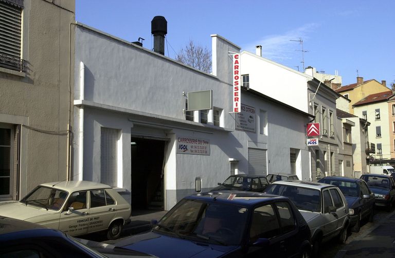 Garage de réparation automobile dite carrosserie du 7e Igol sous la marque Citröen