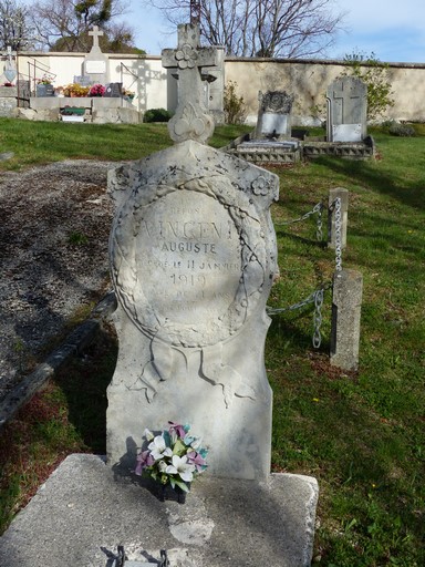 Cimetière de Barret-de-Lioure