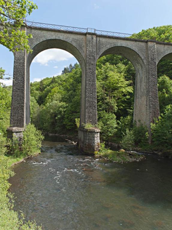 Viaduc de Nèpes