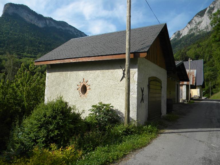 Hangar aux pompes