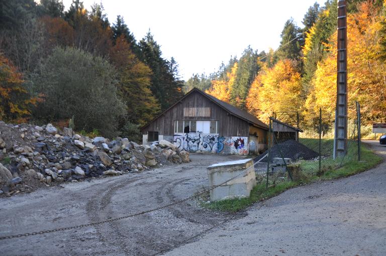 Scierie de la Combe d’Ire dite Scierie des Étouvières actuellement local technique