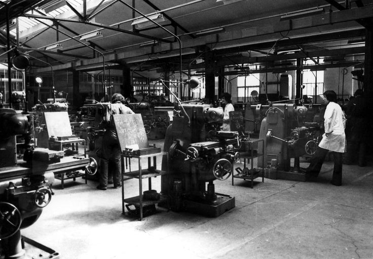 Ecole de métiers des industries métallurgiques et atelier-école, puis lycée technique des industries métallurgiques et lycée d'enseignement professionnel, actuellement lycée Hector-Guimard - Lycée des Métiers, Transformations des matériaux