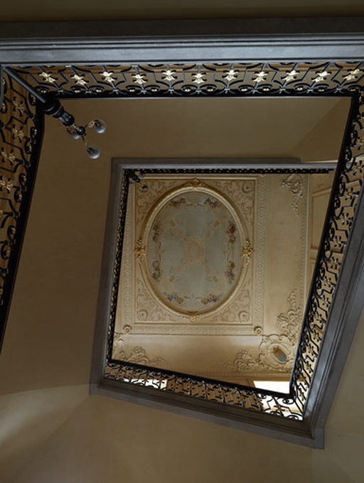 Plafond de l'escalier