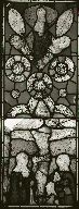 Verrière : calvaire, monogramme du Christ, monogramme de la Vierge, monogramme de saint Jean-Baptiste, verrière figurée