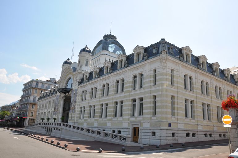 Institut hydrothérapique d'Evian-les-Bains dit Palais des Bains ou encore Thermes d'Evian-les-Bains, actuellement Palais Lumière, espace culturel