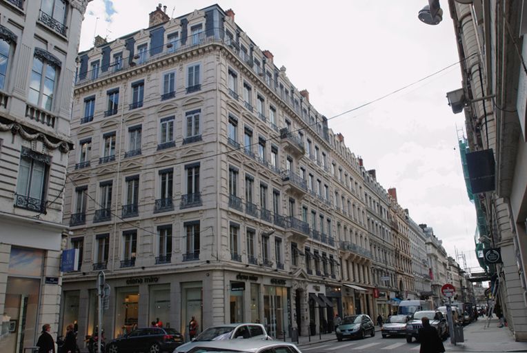 Rue de l'Impératrice, puis rue de l'Hôtel-de-Ville, actuellement rue du Président-Edouard-Herriot