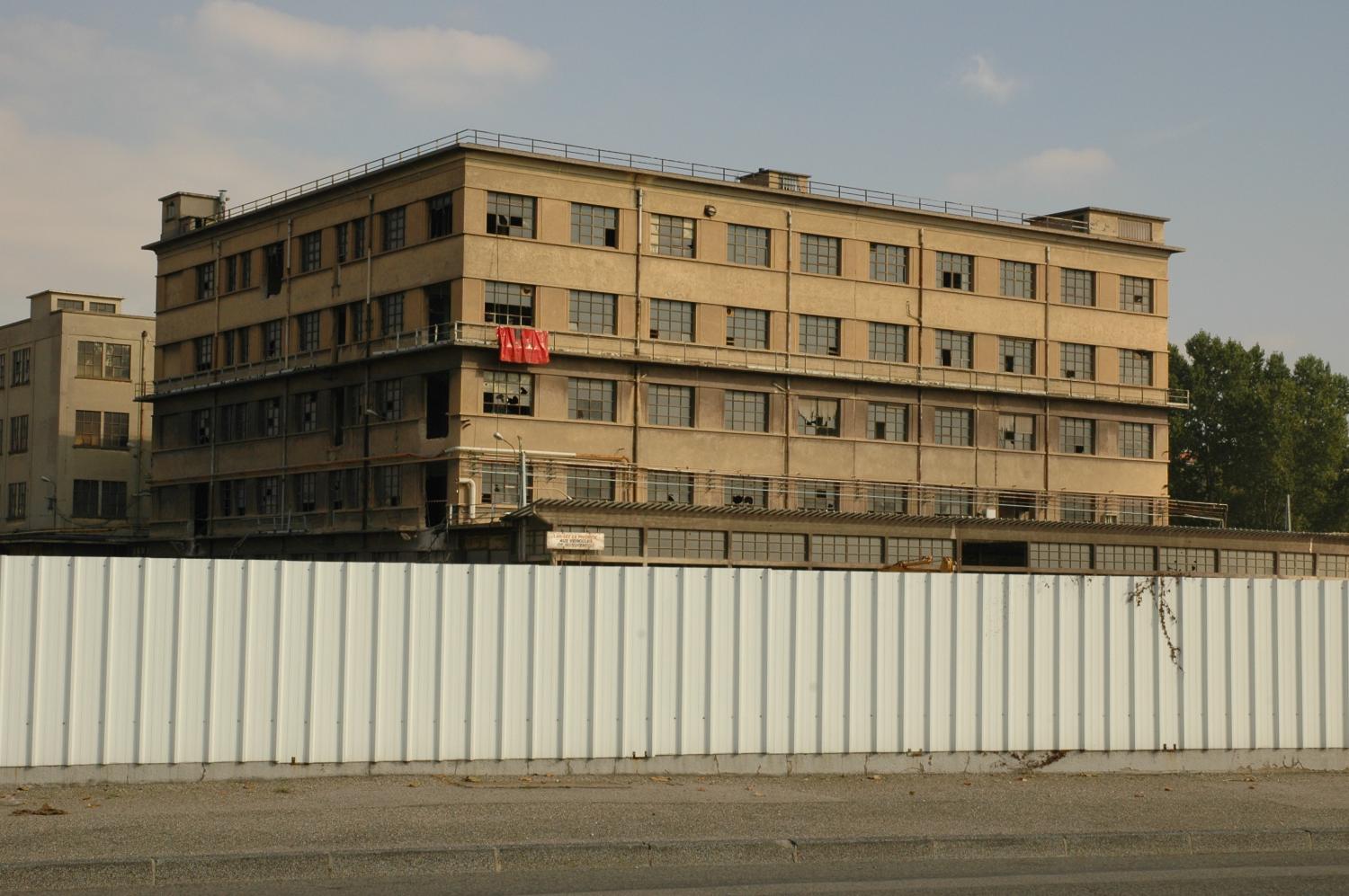 Usine chimique Rhodia Rhône-Poulenc puis Bluestar silicones actuellement Elkem silicones Saint-Fons