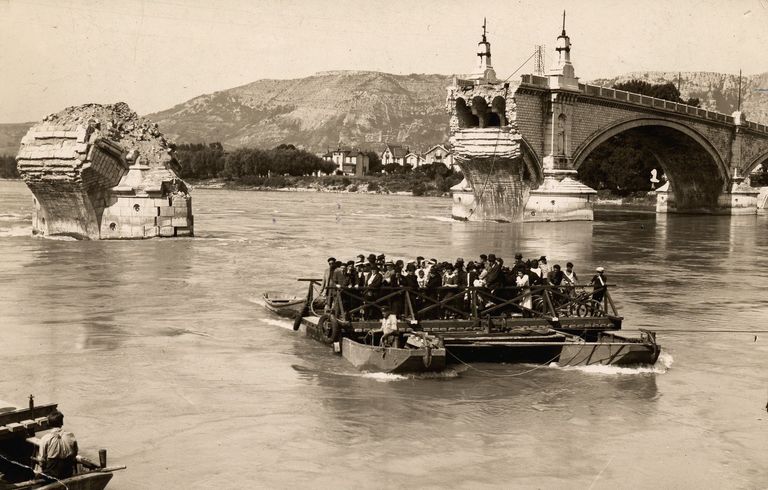 Pont routier de Valence (détruit)