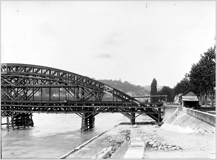 Pont routier de la Boucle, puis pont routier Winston-Churchill (détruit)