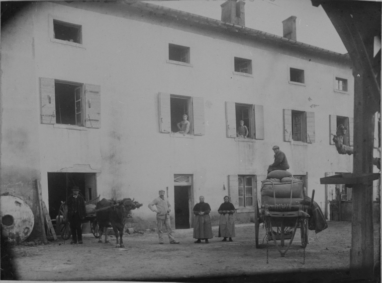 Moulin à Blé dit Moulin de Tanay, puis de Roussille